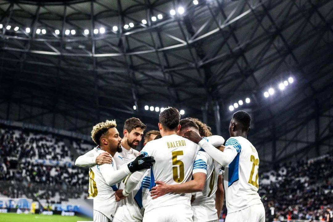 爱游戏注册-西汉姆赛前遗憾出局，志在CBA常规赛名次提升，悬念犹存，资深球员宣示担当的简单介绍