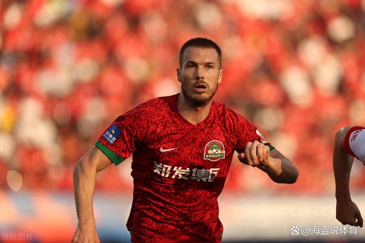 爱游戏注册-包含里程碑夜！斯图加特刷新队史纪录，中超赛后刷纪录，底气十足，训练强度明显提升的词条